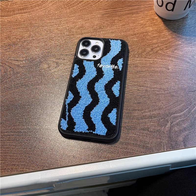 〖i747〗ブルーの刺繍入りスマホケース,iPhone 15 15Pro Max ケース