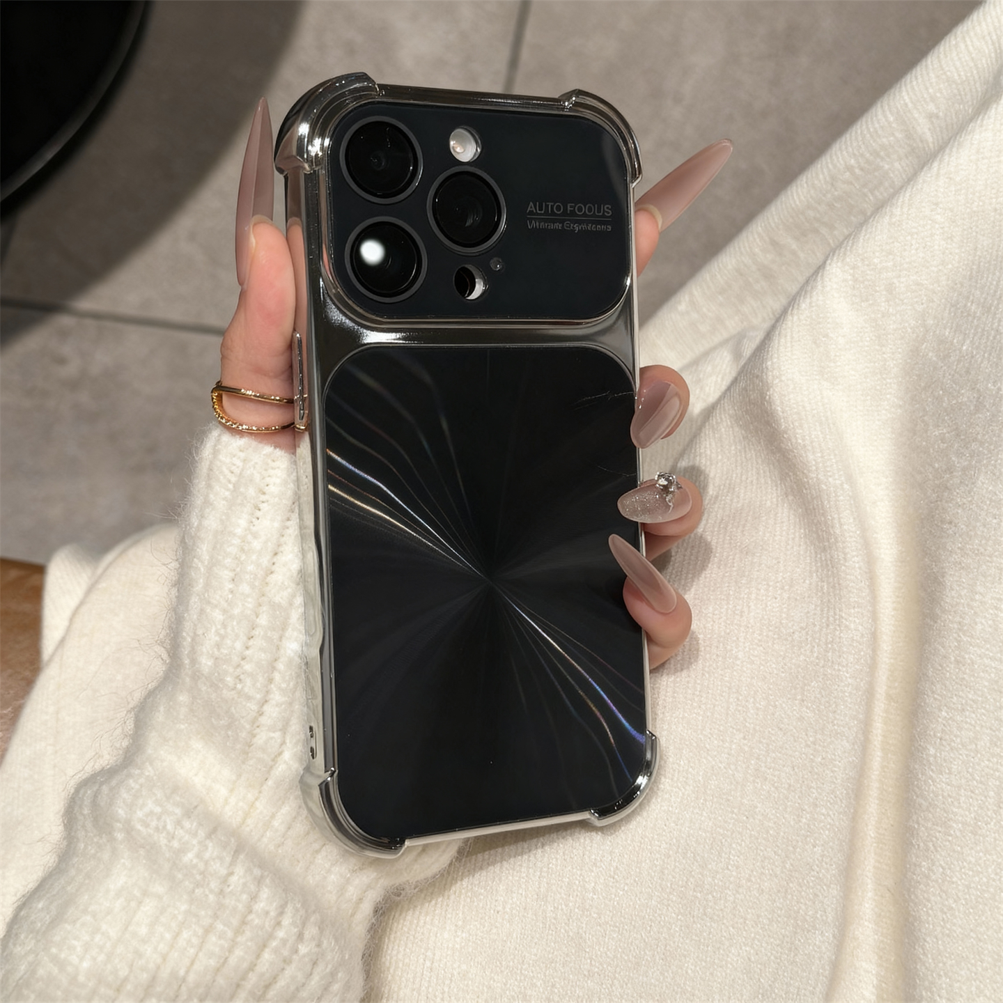 〖i977〗iPhone 17 17Pro 17ProMax 専用 極光メタリックフィニッシュ スマートフォンケース