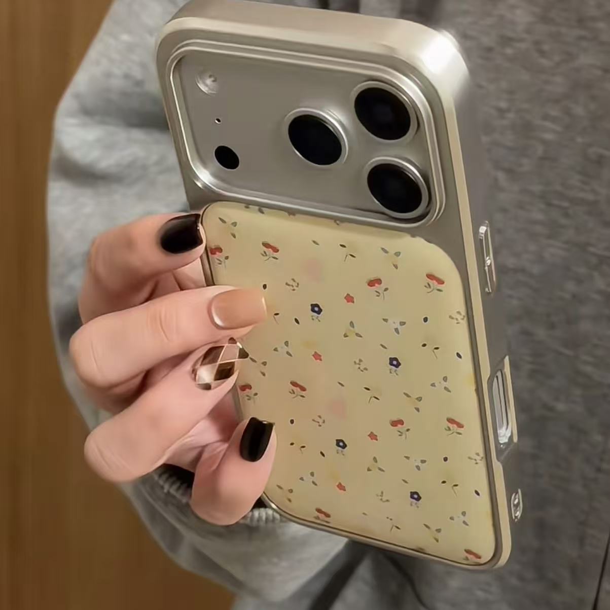 〖i983〗カラフルでちっちゃな花柄 iPhone 17 17Pro Max スマホケース