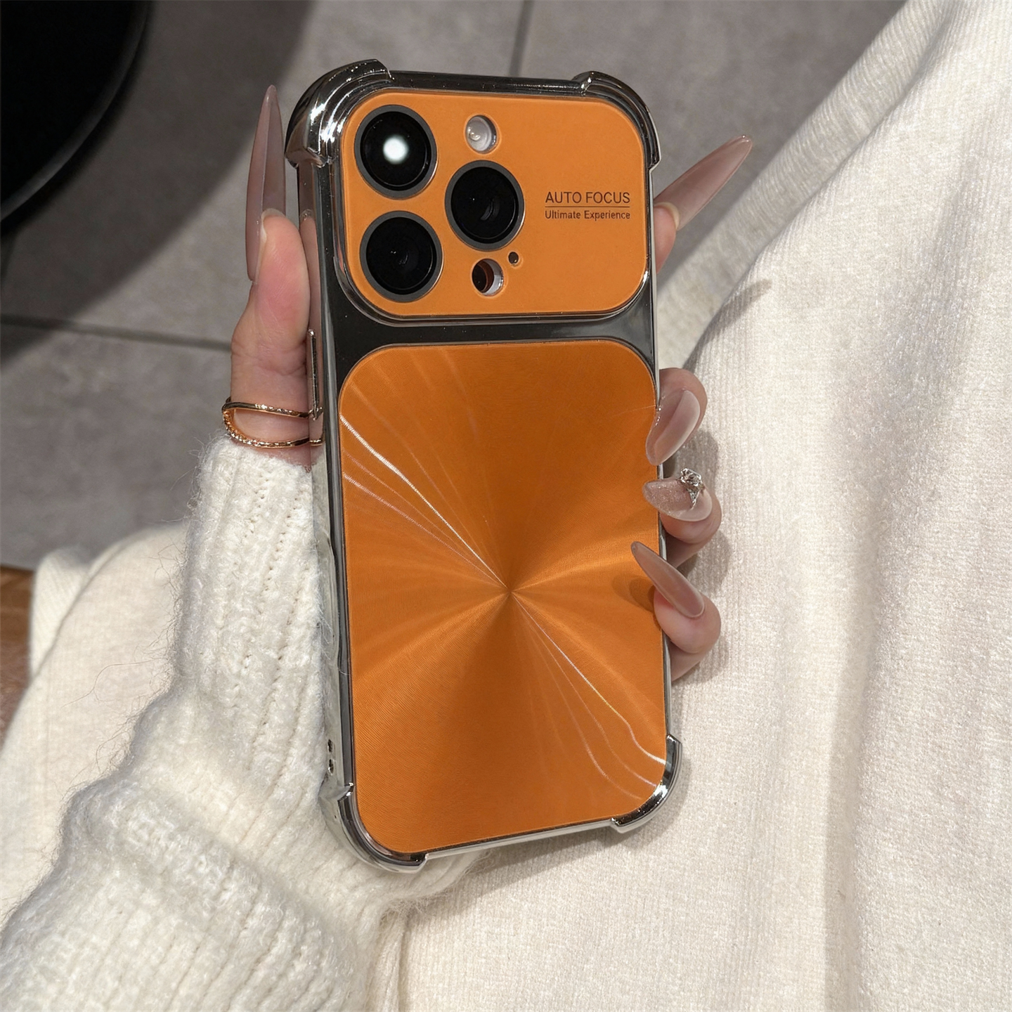 〖i977〗iPhone 17 17Pro 17ProMax 専用 極光メタリックフィニッシュ スマートフォンケース