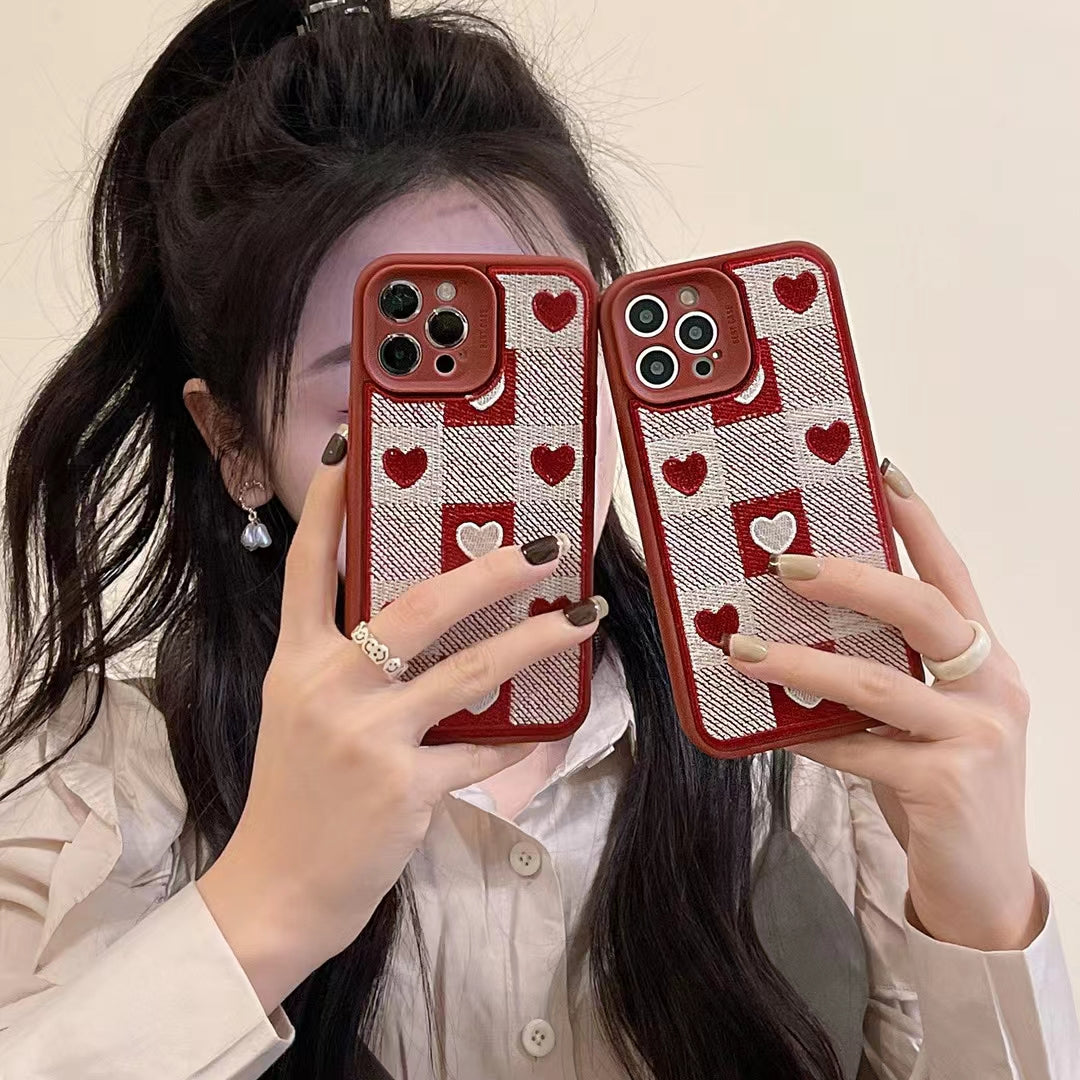 〖I230〗iPhone 11 刺繡ラブスマホケース/iPhone 13スマホケース/iPhone 12スマホケース